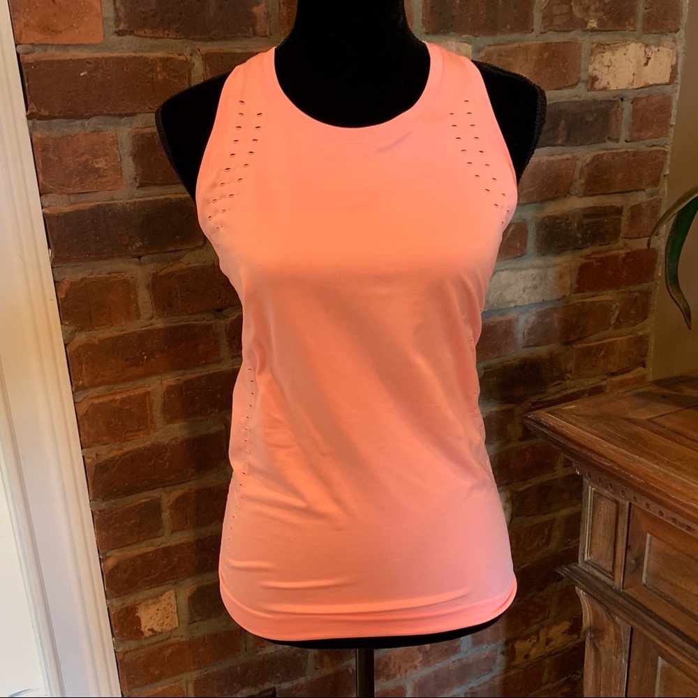 VS Sport Tank 🧡 NWOT 🌸 Large